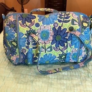 Vera Bradley Duffel Bag, large. NWT